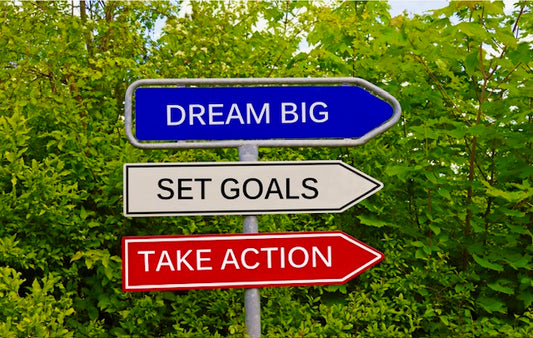 HOW TO USE SHORT TERM GOALS TO ACHIEVE YOUR BIG DREAMS